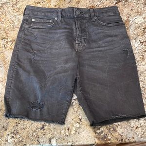 AEO Mens Next Level Flex Cutoff NWT size 30” inseam 9”